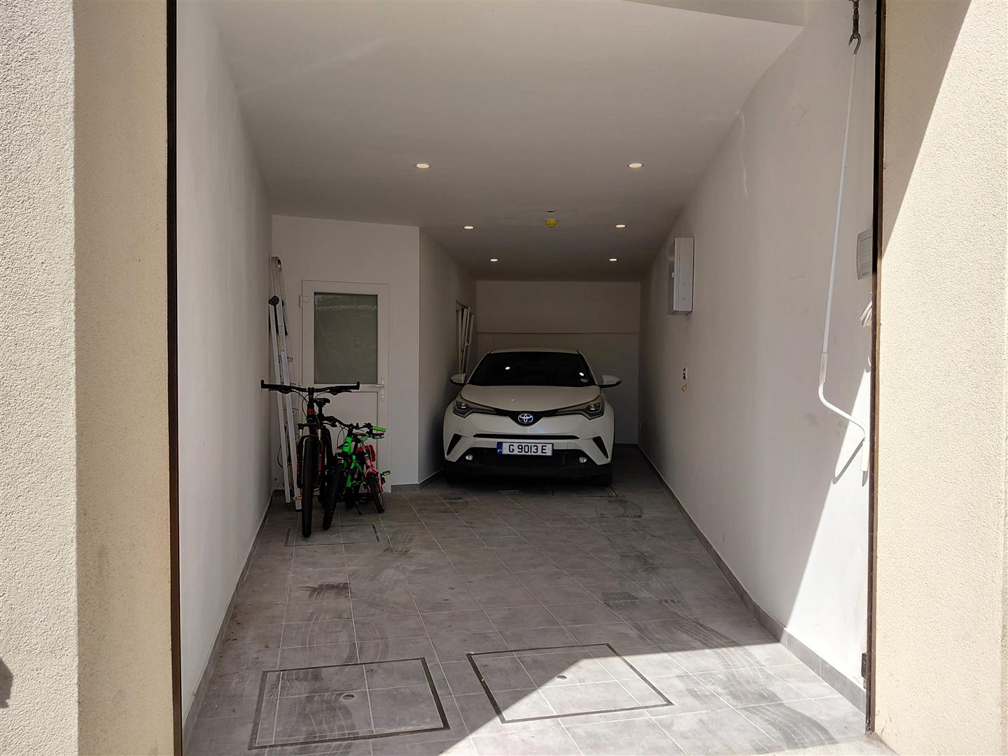 Image of Apartment - 3 Bedrooms - 2 Bathrooms for Rental in South District-Gibraltar, Image 5